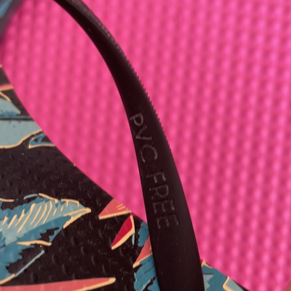 Woman Slipper, size 8, color: multiple - Picture 2 of 2